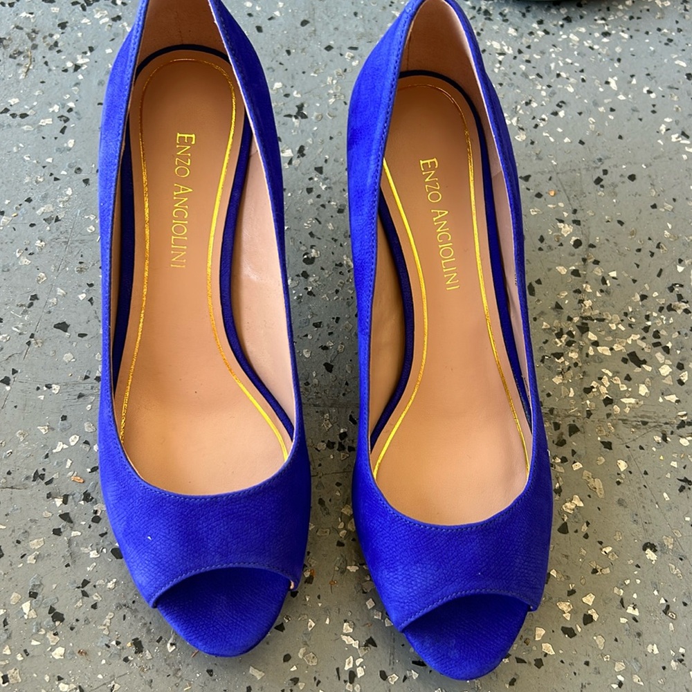 Enzo Angiolini Eagelabelle Open Toe Leather Heels size 7M Royal Blue
